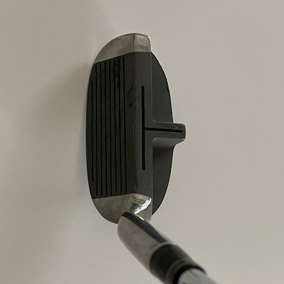 Competitive Edge Blade Chipper Putter 35" Right Handed Golf Club Steel Shaft - Picture 6 of 14